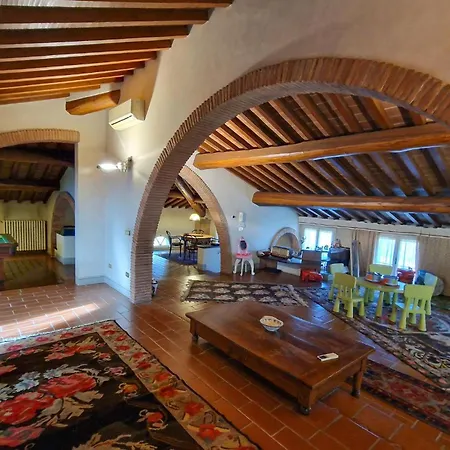 Cozy In With Wifi Fucecchio